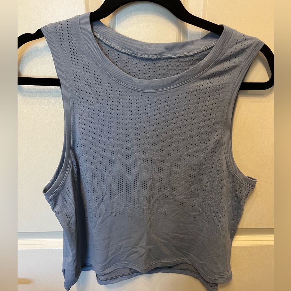 Lululemon tank size 6